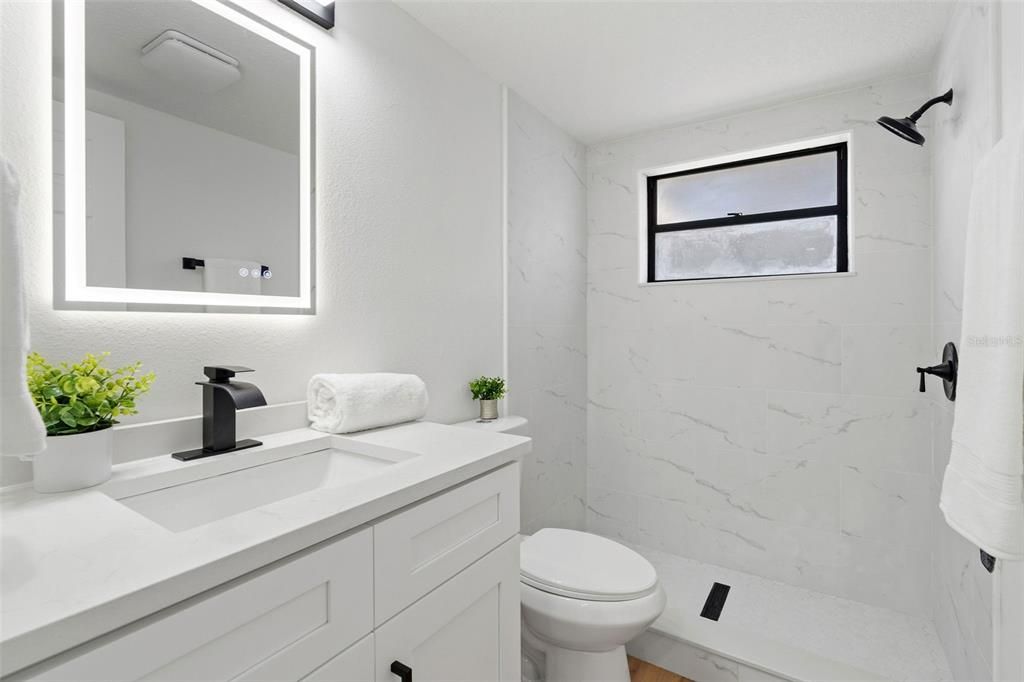 For Sale: $300,000 (4 beds, 2 baths, 1565 Square Feet)