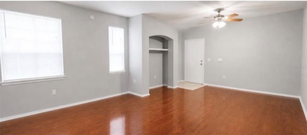 For Sale: $159,000 (1 beds, 1 baths, 837 Square Feet)
