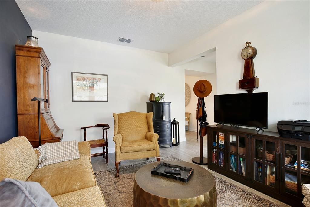 For Sale: $560,000 (3 beds, 2 baths, 2110 Square Feet)