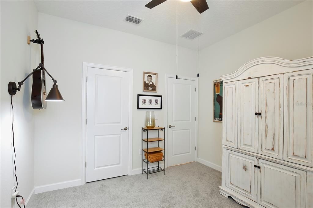 For Sale: $560,000 (3 beds, 2 baths, 2110 Square Feet)