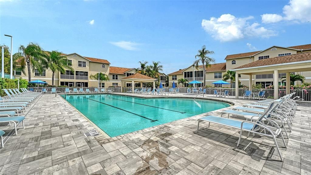 Activo con contrato: $325,000 (3 camas, 2 baños, 1604 Pies cuadrados)