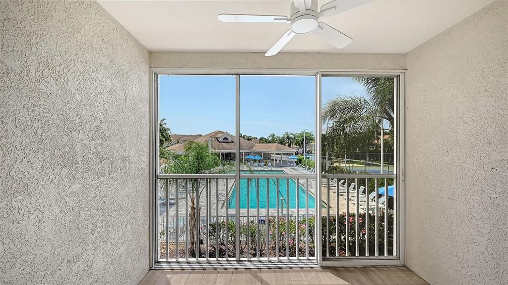 Activo con contrato: $325,000 (3 camas, 2 baños, 1604 Pies cuadrados)