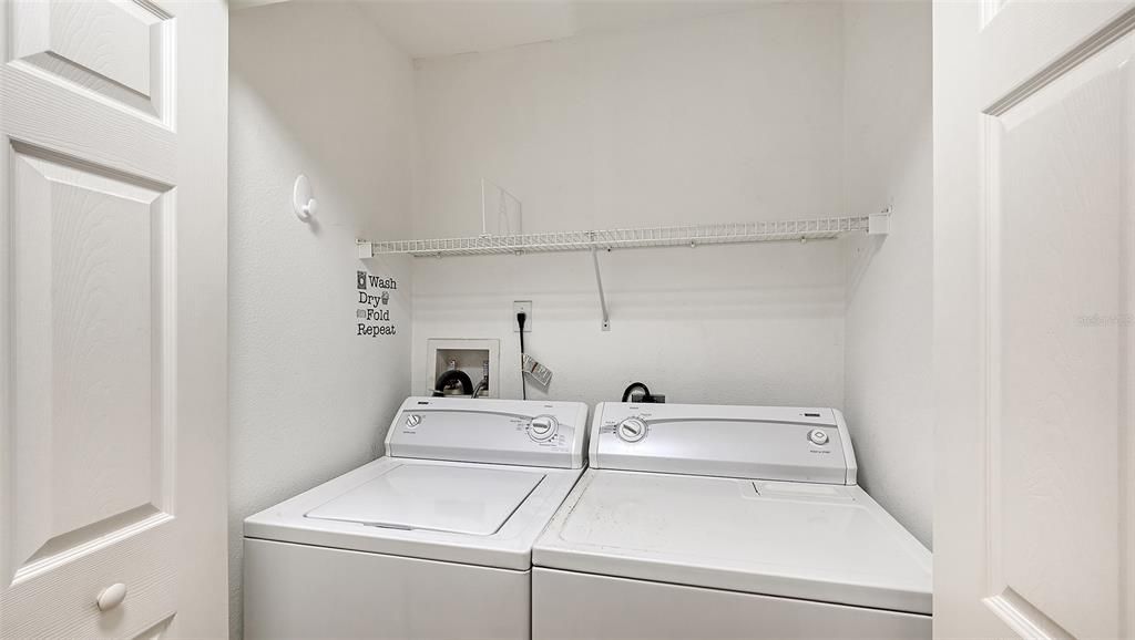 Activo con contrato: $325,000 (3 camas, 2 baños, 1604 Pies cuadrados)