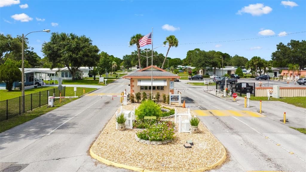 For Sale: $145,000 (2 beds, 2 baths, 1056 Square Feet)