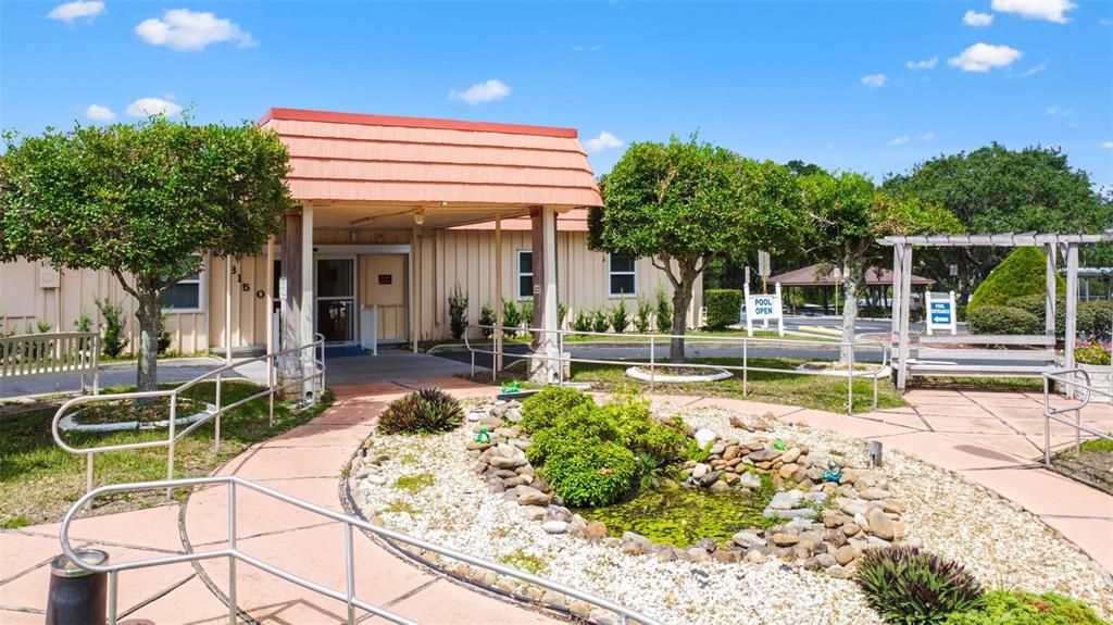For Sale: $145,000 (2 beds, 2 baths, 1056 Square Feet)