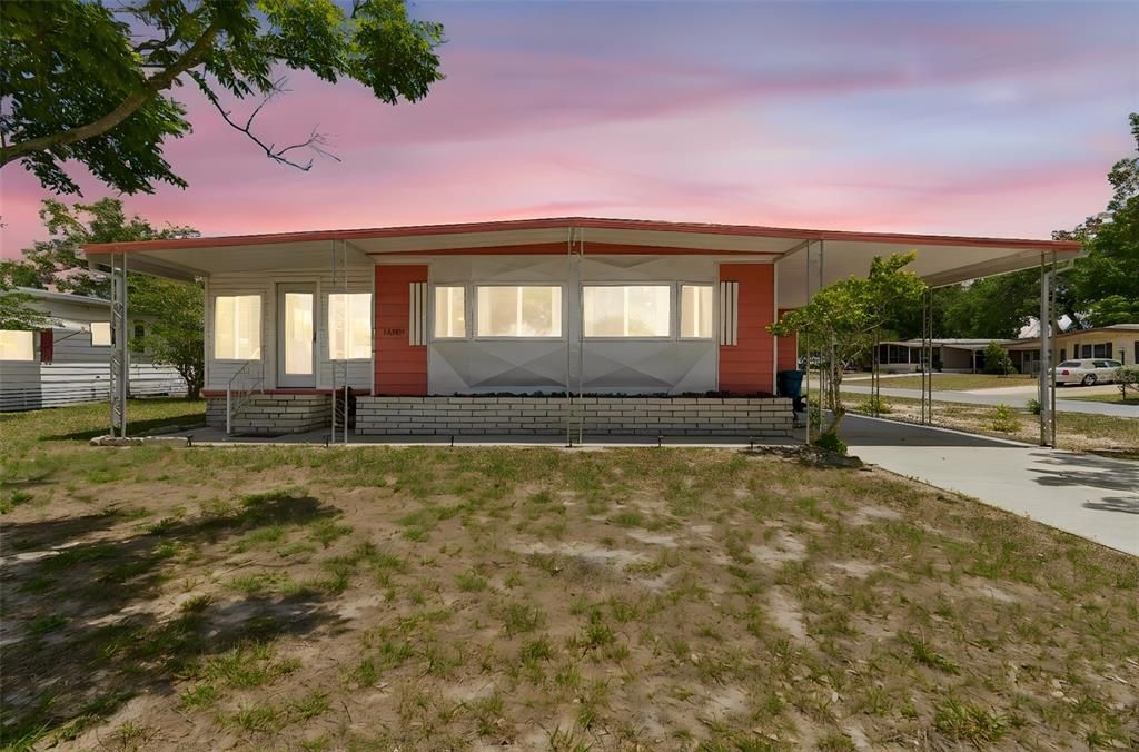 For Sale: $145,000 (2 beds, 2 baths, 1056 Square Feet)