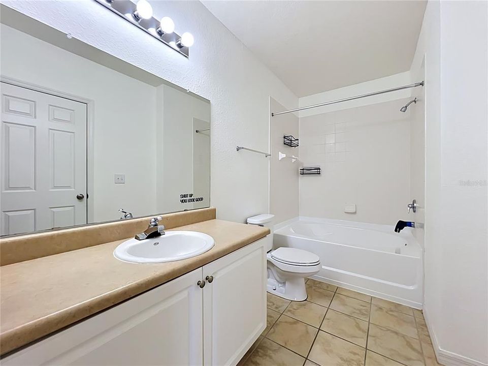 Activo con contrato: $160,500 (1 camas, 1 baños, 846 Pies cuadrados)