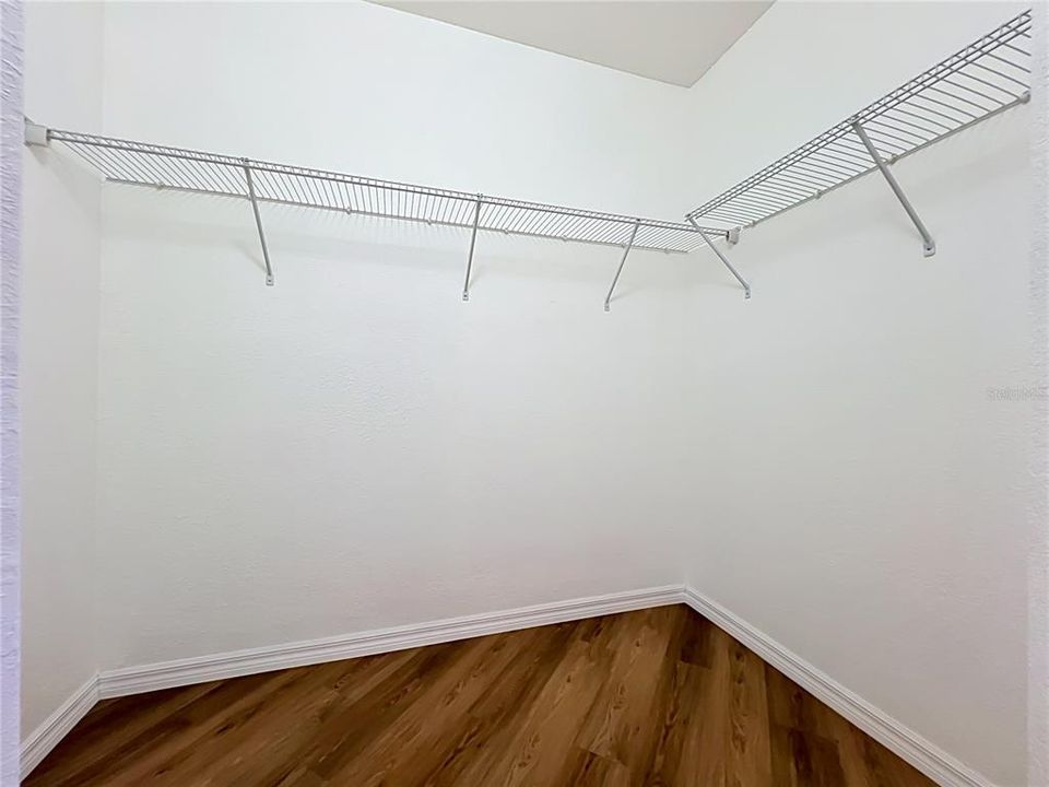 Activo con contrato: $160,500 (1 camas, 1 baños, 846 Pies cuadrados)