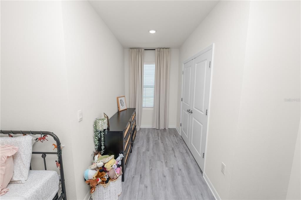 For Sale: $298,000 (3 beds, 2 baths, 1681 Square Feet)