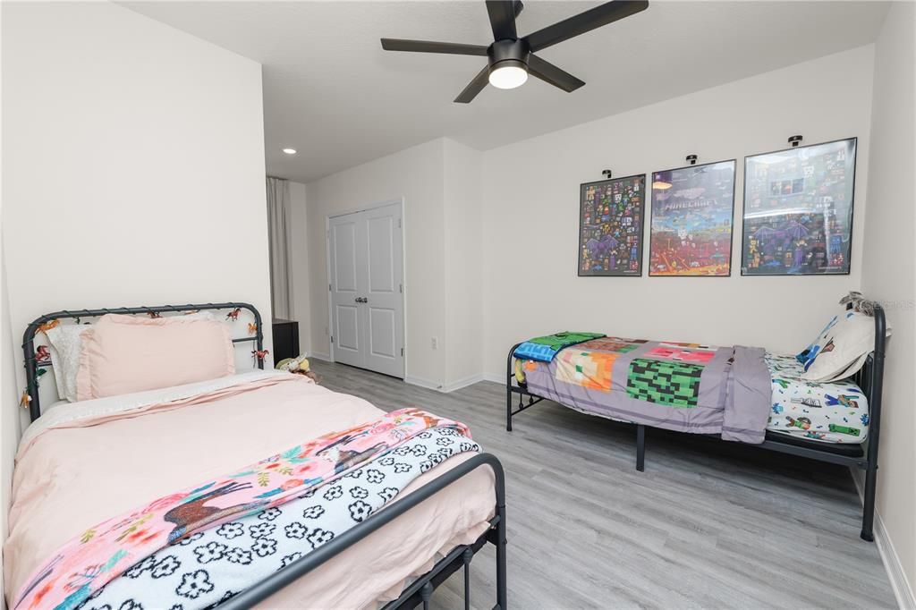 For Sale: $298,000 (3 beds, 2 baths, 1681 Square Feet)