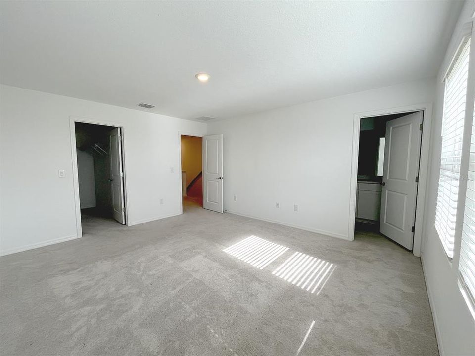 En Renta: $2,150 (3 camas, 2 baños, 1566 Pies cuadrados)