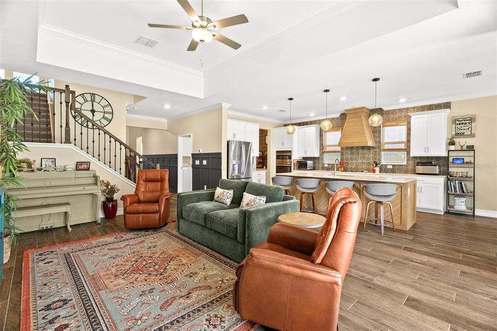 Active With Contract: $579,000 (5 beds, 4 baths, 3326 Square Feet)