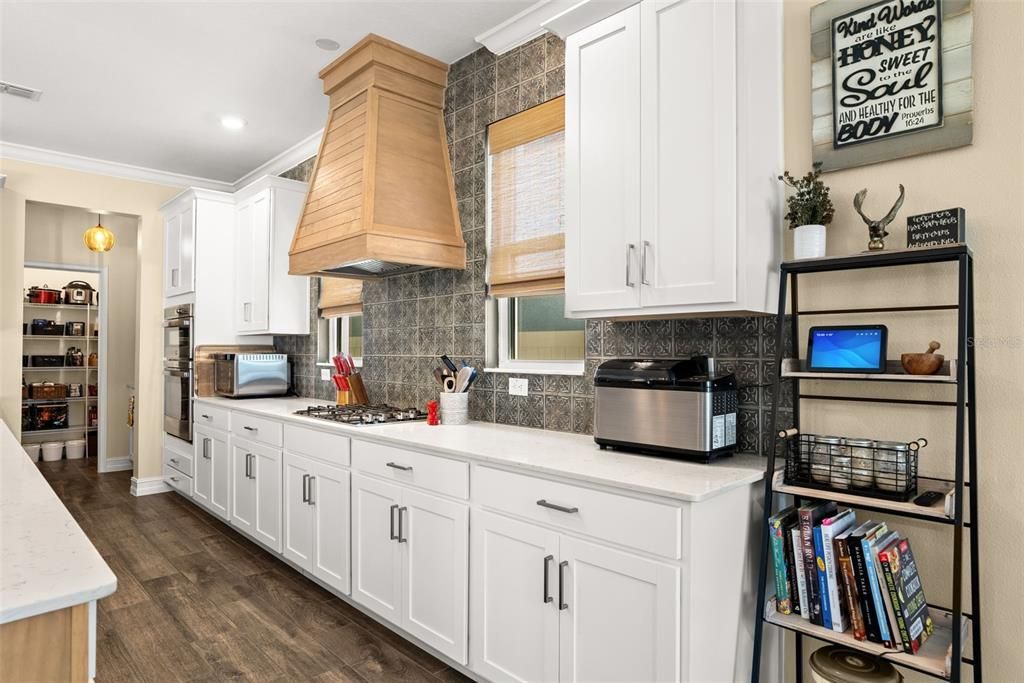 Active With Contract: $579,000 (5 beds, 4 baths, 3326 Square Feet)