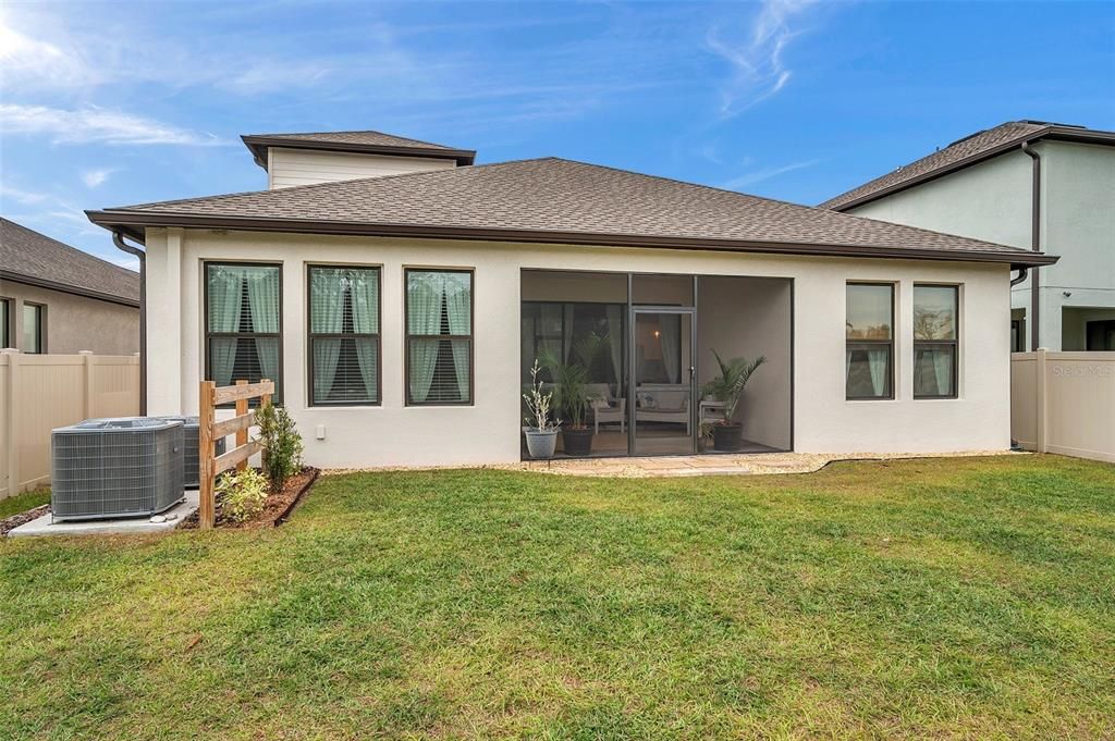 Active With Contract: $579,000 (5 beds, 4 baths, 3326 Square Feet)