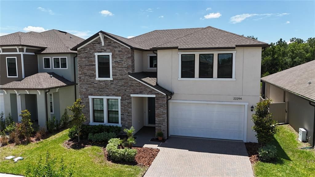 Active With Contract: $579,000 (5 beds, 4 baths, 3326 Square Feet)