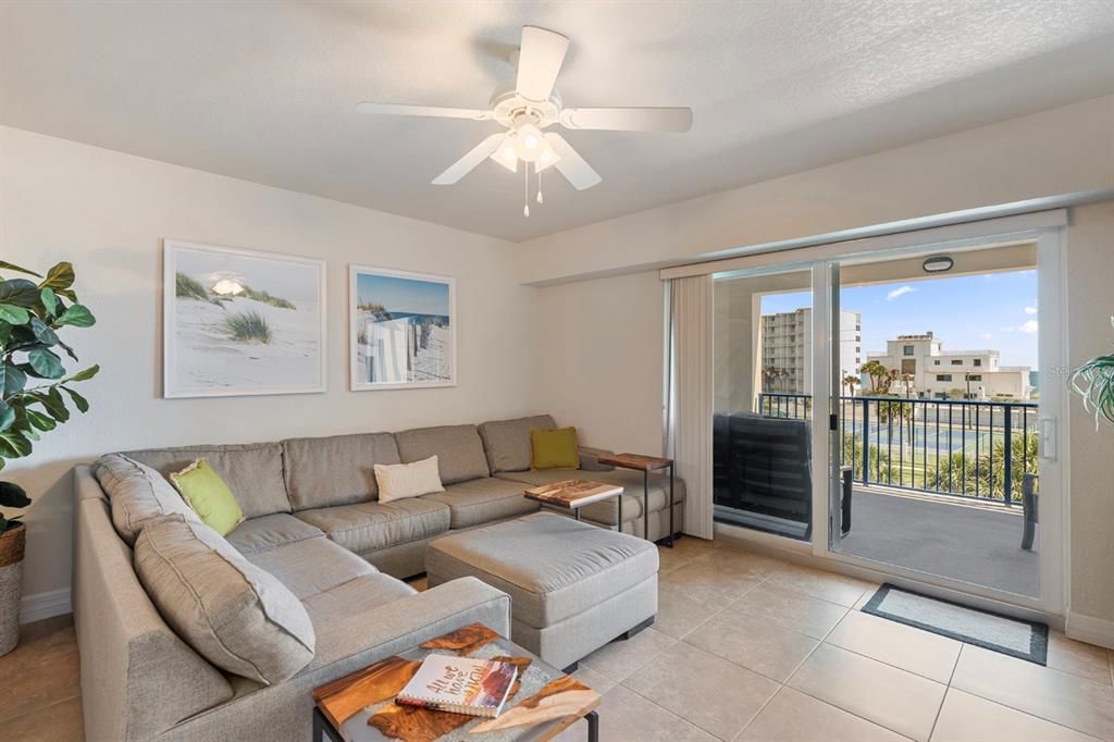 Activo con contrato: $439,900 (2 camas, 2 baños, 1389 Pies cuadrados)