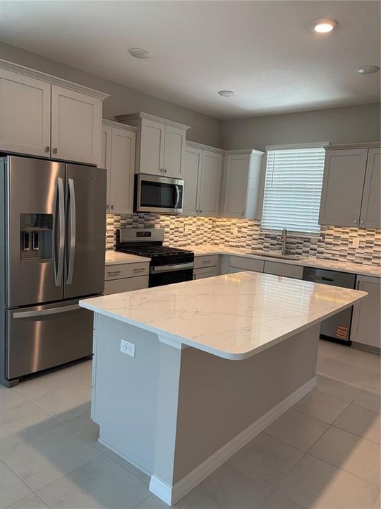 For Rent: $2,200 (2 beds, 2 baths, 1469 Square Feet)