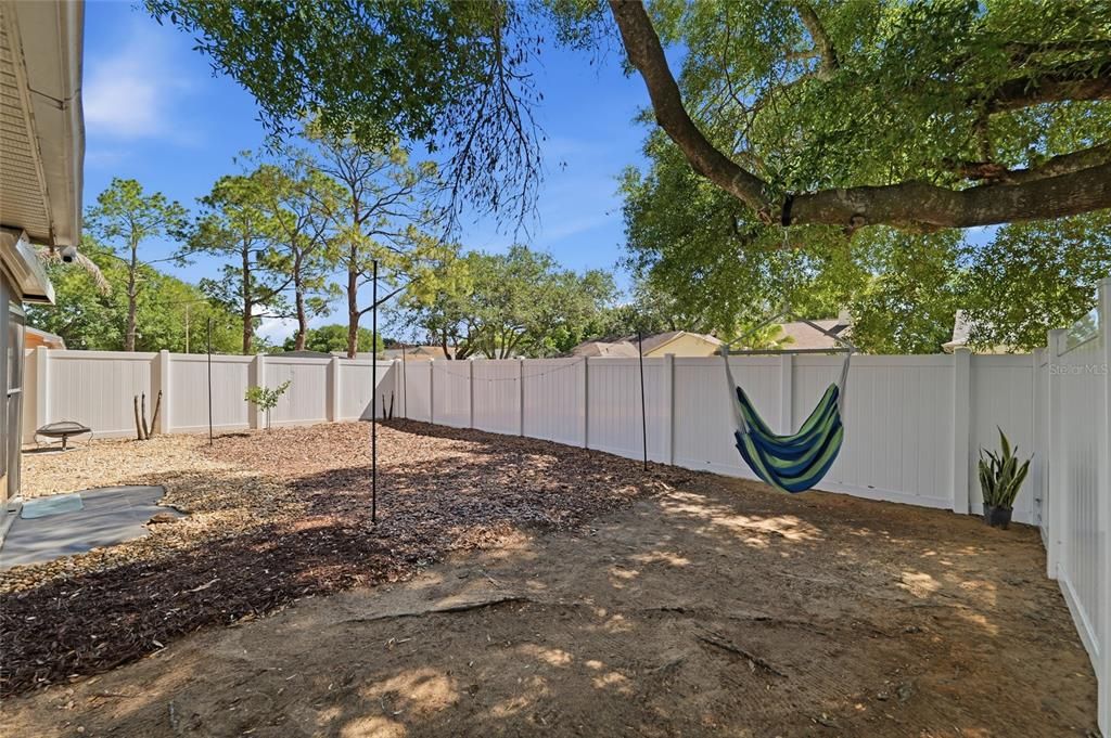 For Sale: $355,000 (3 beds, 2 baths, 1275 Square Feet)
