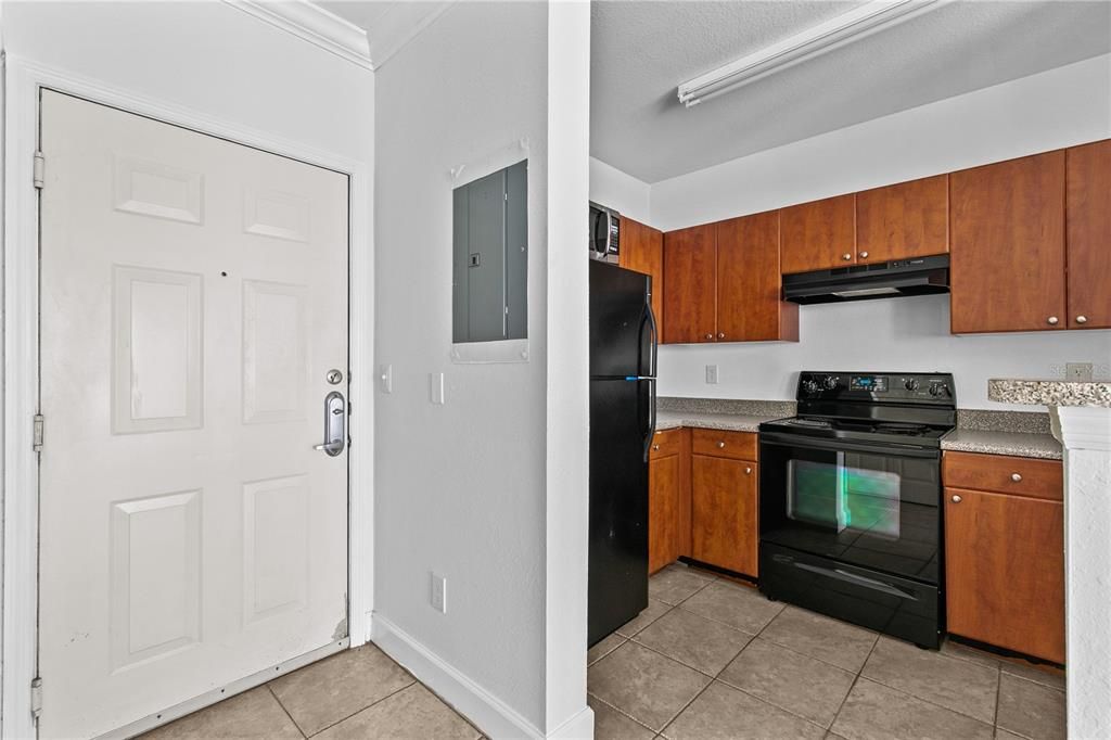 Activo con contrato: $145,000 (1 camas, 1 baños, 667 Pies cuadrados)