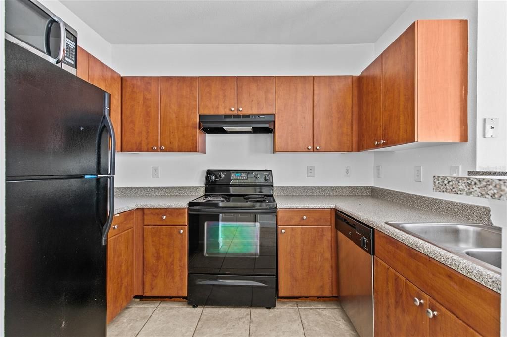 Activo con contrato: $145,000 (1 camas, 1 baños, 667 Pies cuadrados)