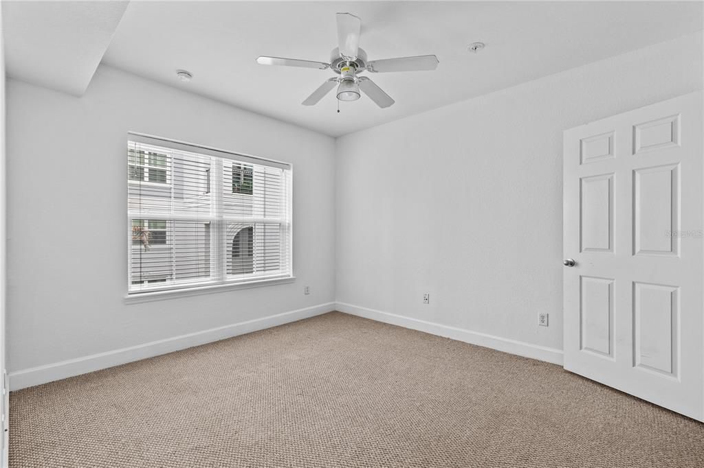 Activo con contrato: $145,000 (1 camas, 1 baños, 667 Pies cuadrados)