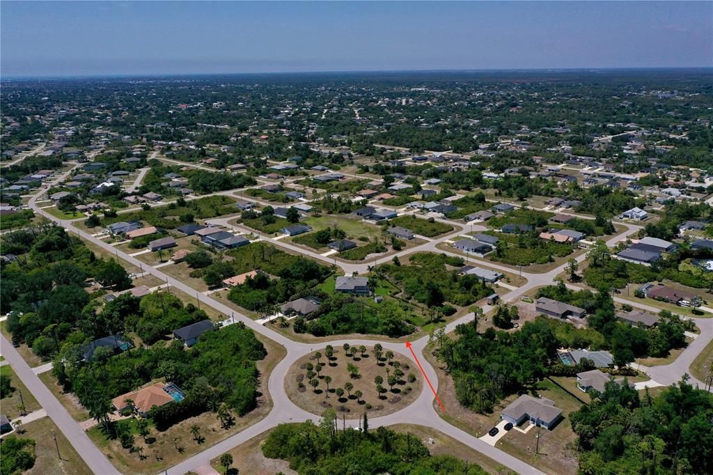 На продажу: $34,000 (0.37 acres)
