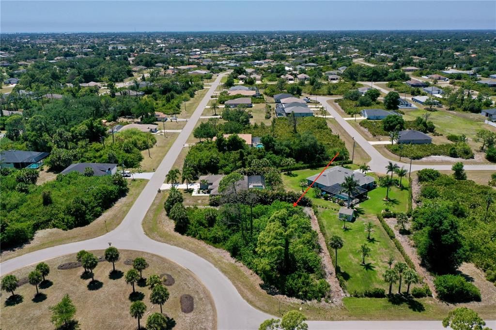 На продажу: $34,000 (0.37 acres)