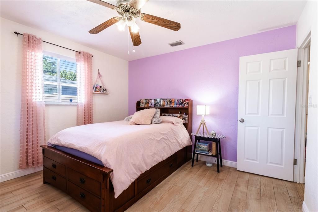 Activo con contrato: $487,000 (4 camas, 2 baños, 2160 Pies cuadrados)