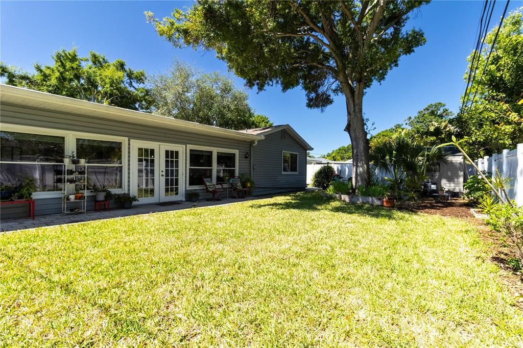Activo con contrato: $487,000 (4 camas, 2 baños, 2160 Pies cuadrados)