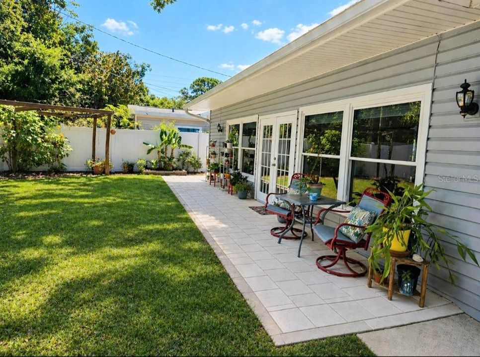 Activo con contrato: $487,000 (4 camas, 2 baños, 2160 Pies cuadrados)