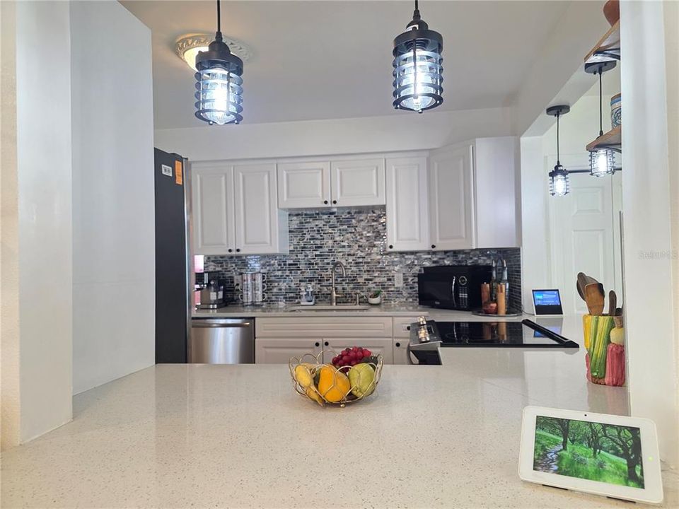 Activo con contrato: $487,000 (4 camas, 2 baños, 2160 Pies cuadrados)