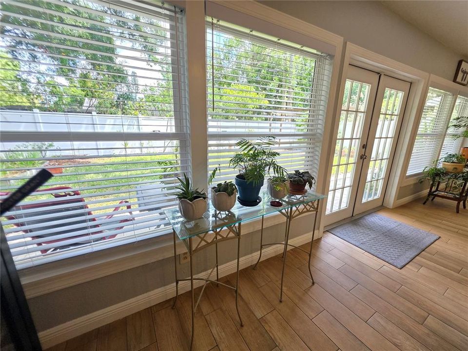 Activo con contrato: $487,000 (4 camas, 2 baños, 2160 Pies cuadrados)