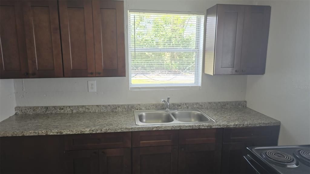For Sale: $449,900 (7 beds, 0 baths, 3280 Square Feet)