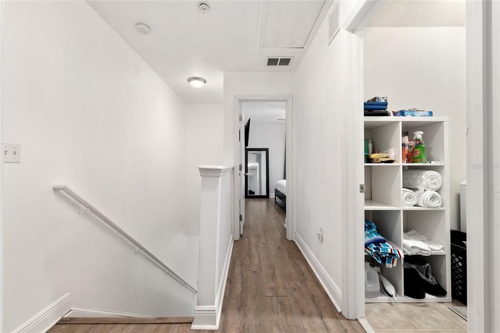 Active With Contract: $228,900 (2 beds, 3 baths, 1079 Square Feet)