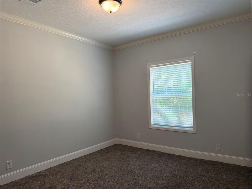 For Sale: $279,900 (4 beds, 2 baths, 2280 Square Feet)