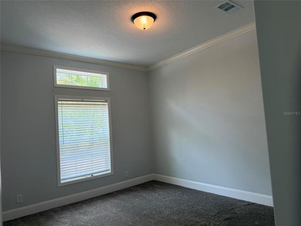 For Sale: $279,900 (4 beds, 2 baths, 2280 Square Feet)