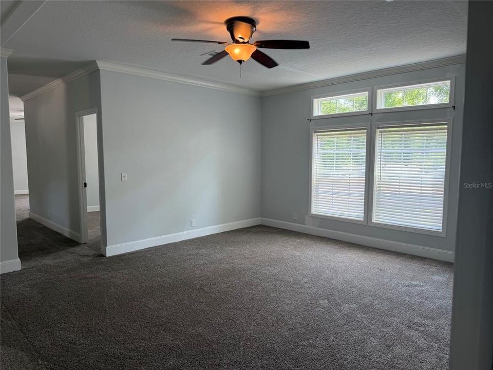 For Sale: $279,900 (4 beds, 2 baths, 2280 Square Feet)