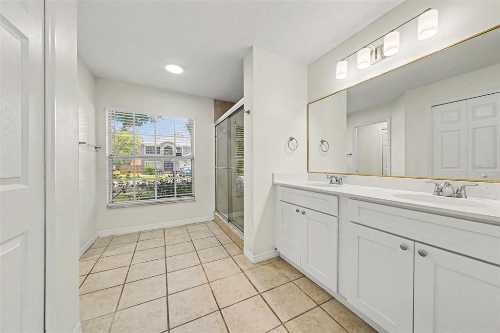 For Sale: $374,900 (4 beds, 2 baths, 1783 Square Feet)