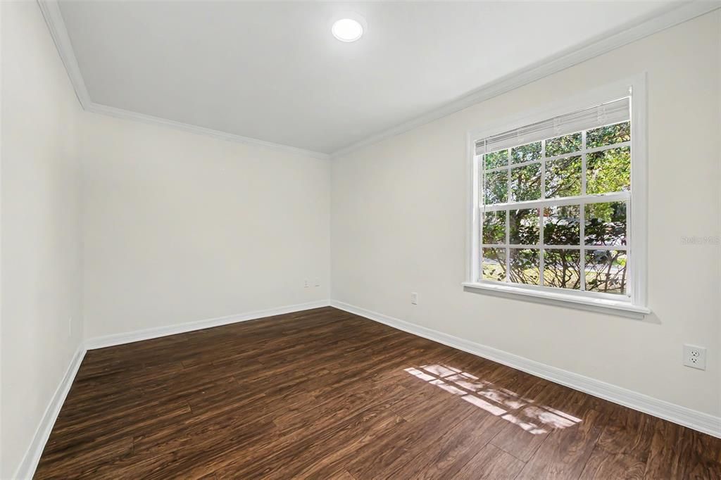 En Venta: $324,900 (3 camas, 2 baños, 1378 Pies cuadrados)