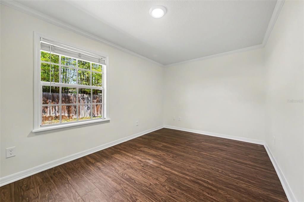 En Venta: $324,900 (3 camas, 2 baños, 1378 Pies cuadrados)