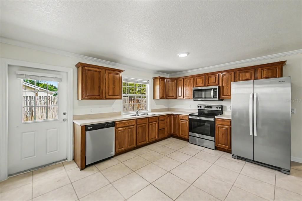 En Venta: $324,900 (3 camas, 2 baños, 1378 Pies cuadrados)