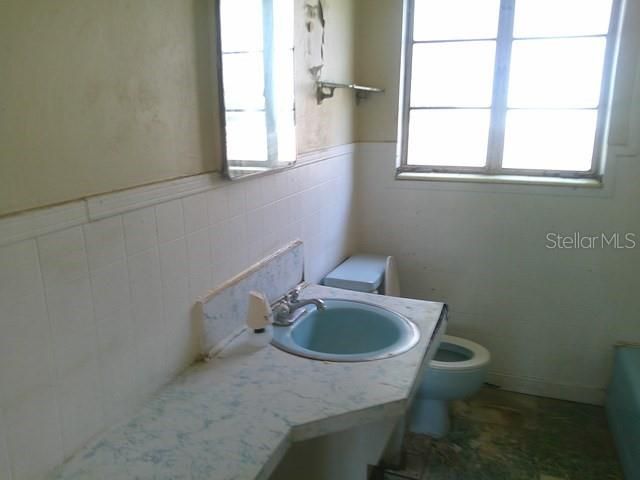Activo con contrato: $200,000 (2 camas, 1 baños, 1164 Pies cuadrados)