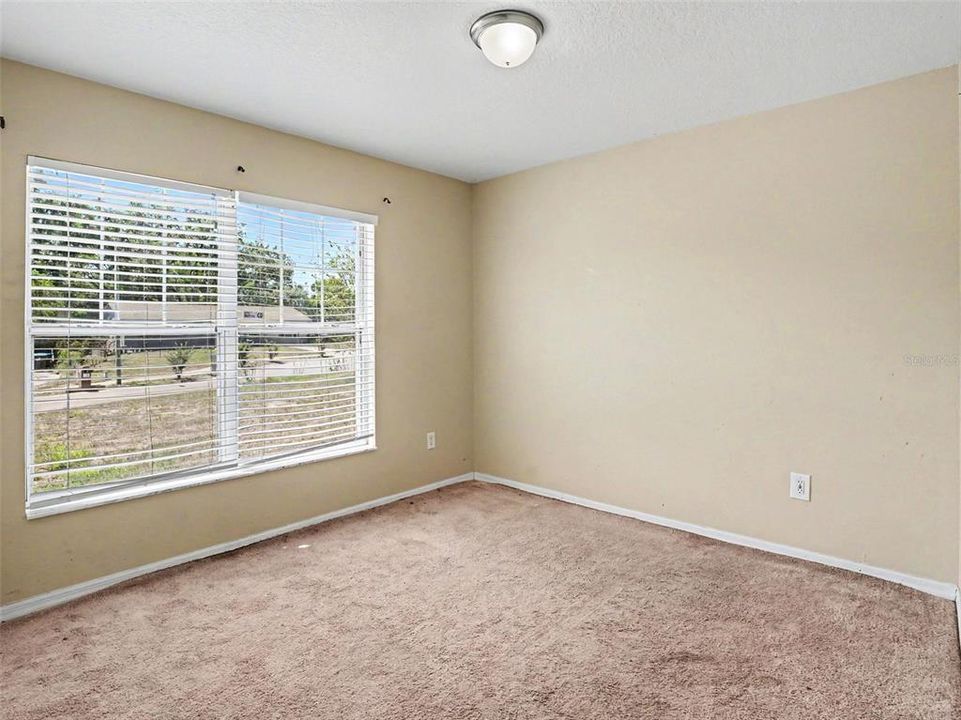 Activo con contrato: $244,900 (3 camas, 2 baños, 1298 Pies cuadrados)