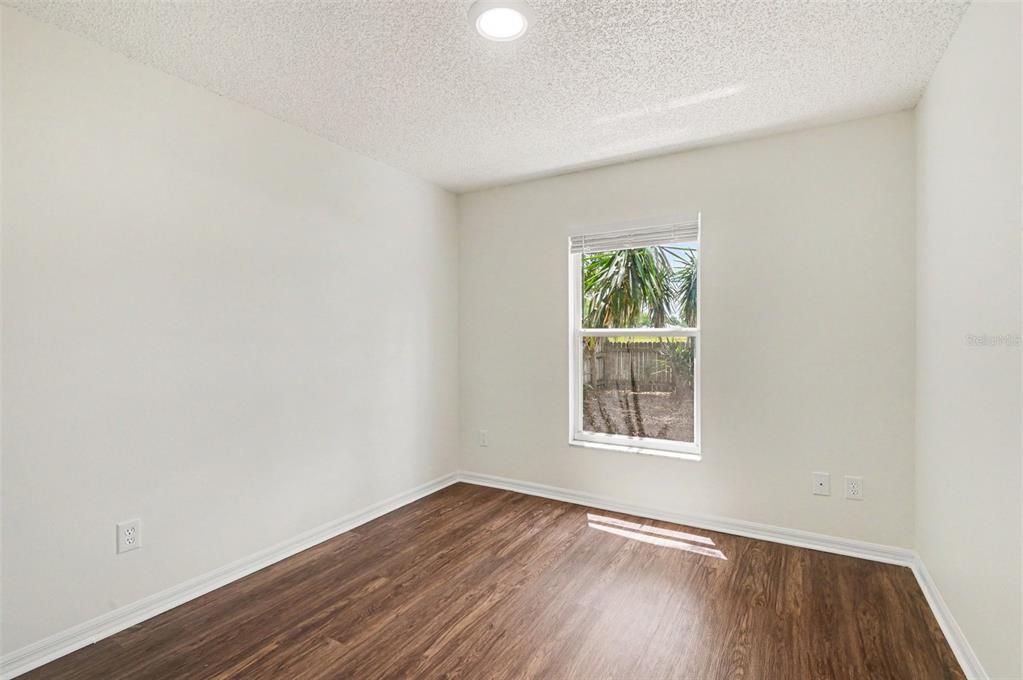 En Venta: $244,900 (3 camas, 2 baños, 1165 Pies cuadrados)