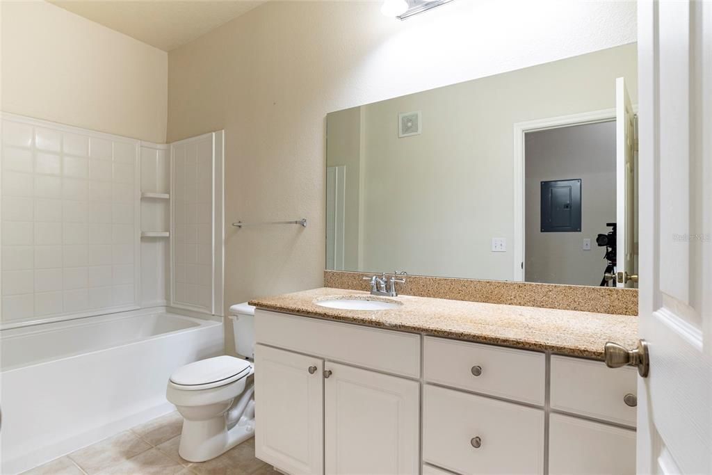 For Rent: $1,995 (2 beds, 2 baths, 1264 Square Feet)