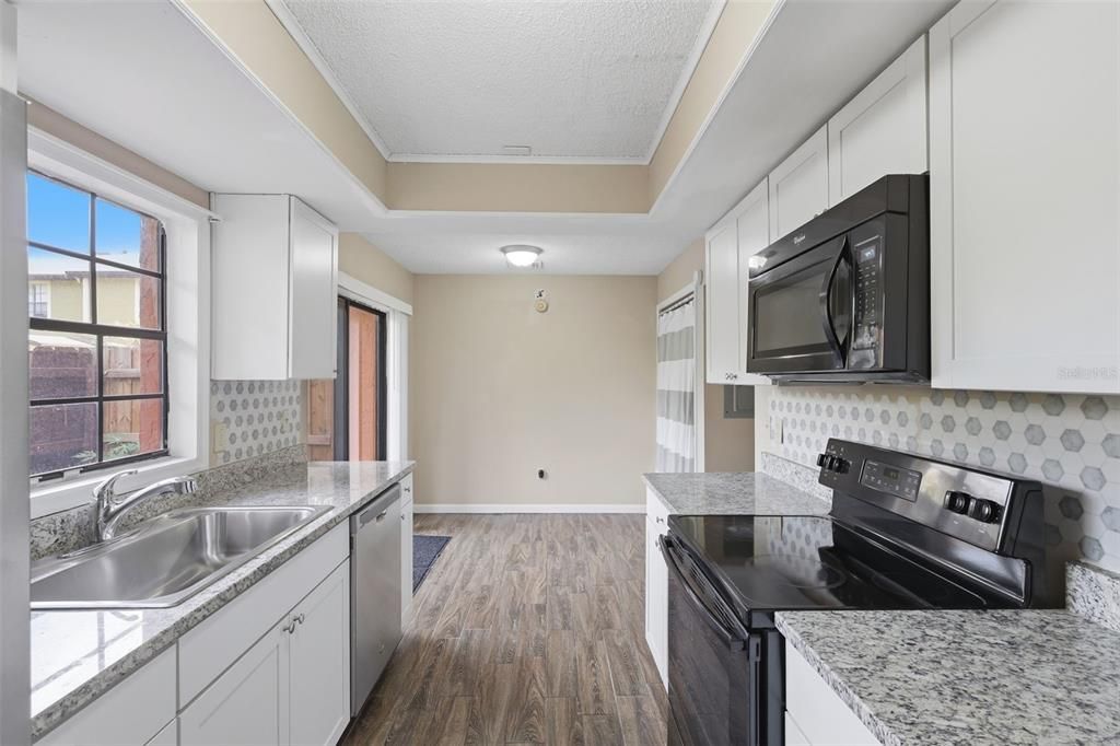 En Venta: $205,000 (3 camas, 2 baños, 1151 Pies cuadrados)