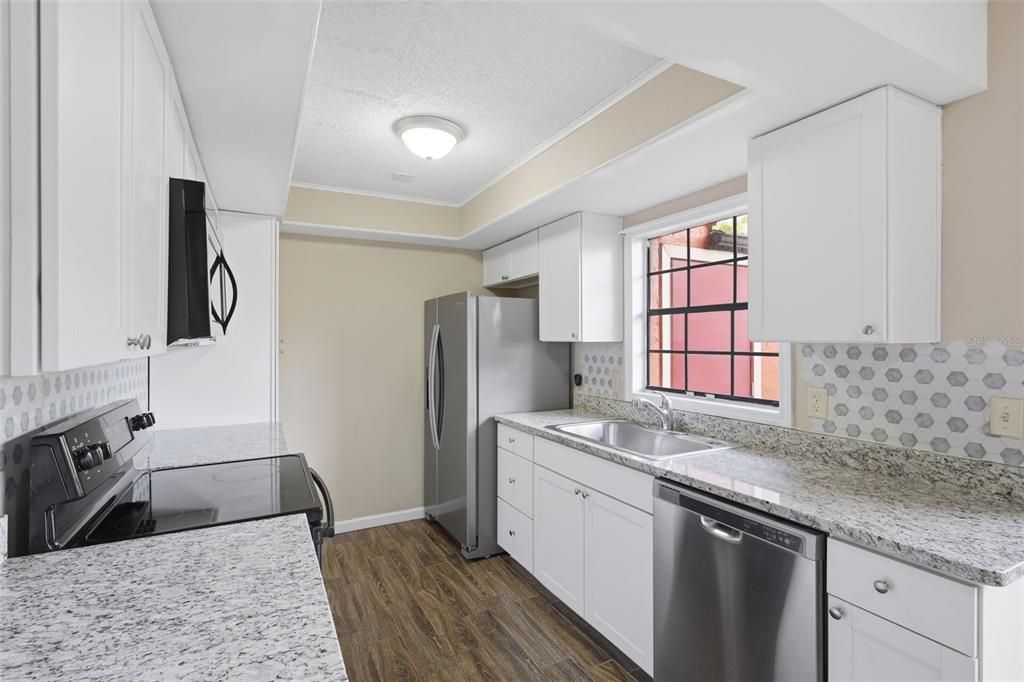 En Venta: $205,000 (3 camas, 2 baños, 1151 Pies cuadrados)