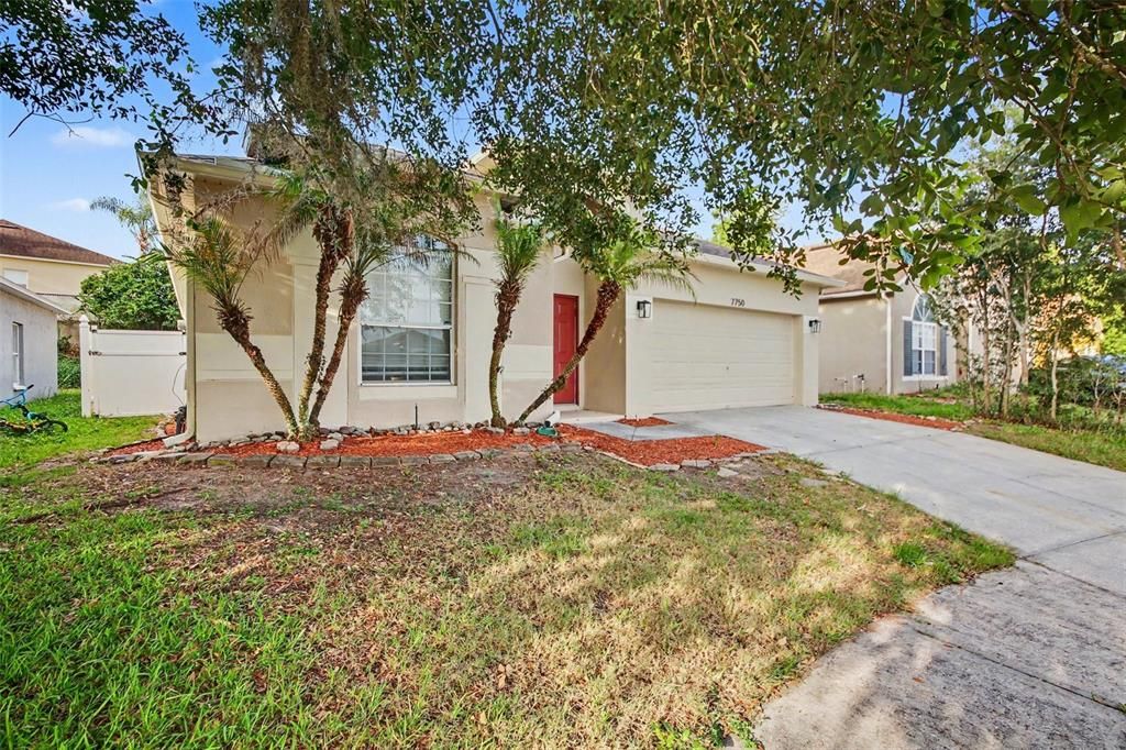 For Sale: $364,900 (4 beds, 2 baths, 1968 Square Feet)