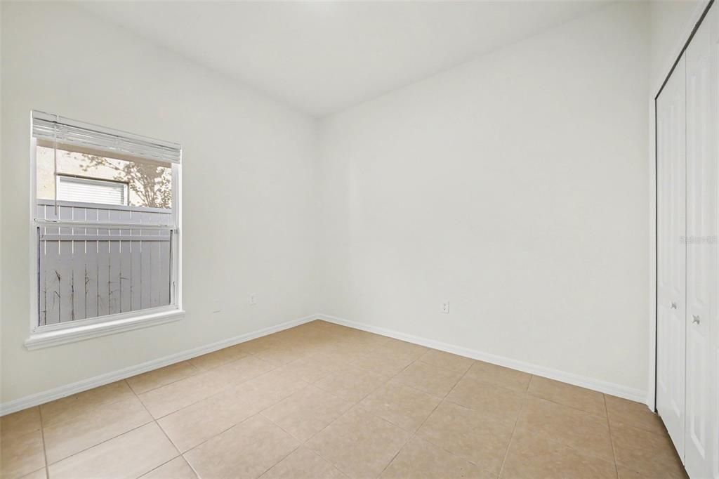 For Sale: $364,900 (4 beds, 2 baths, 1968 Square Feet)