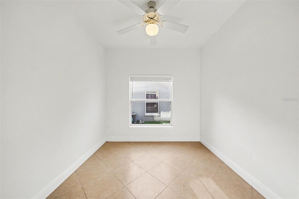 For Sale: $364,900 (4 beds, 2 baths, 1968 Square Feet)